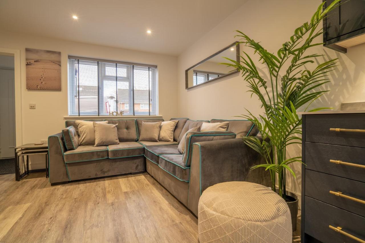 Mill Road Ground Floor Apartment 크롤리 외부 사진